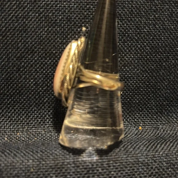 Pink conch sterling silver ring - Picture 3 of 9